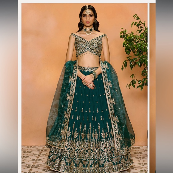 Lashkaraa teal and gold lehenga - Picture 2 of 4